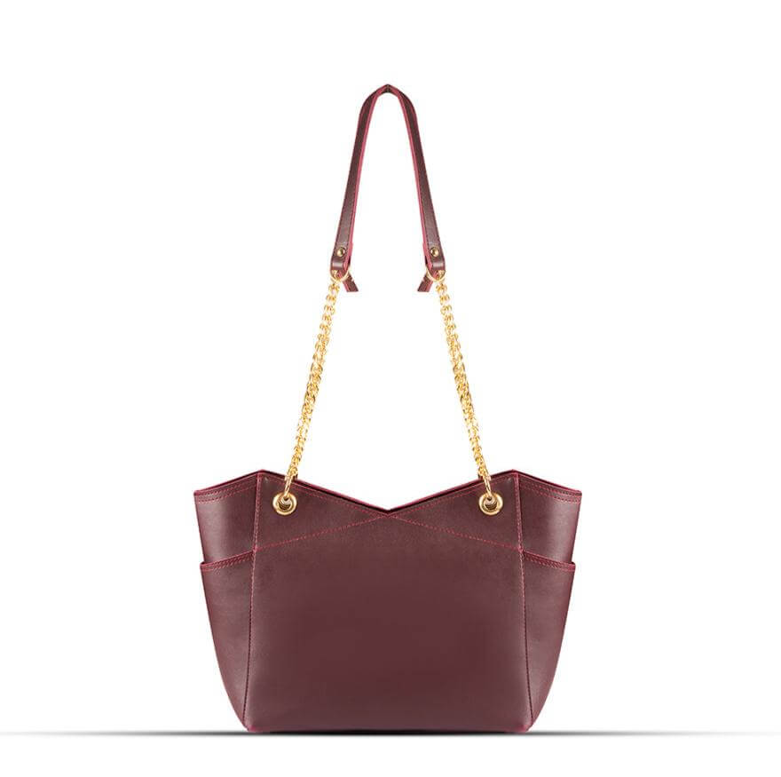 The Burgundy Chain Tote mahroon 1